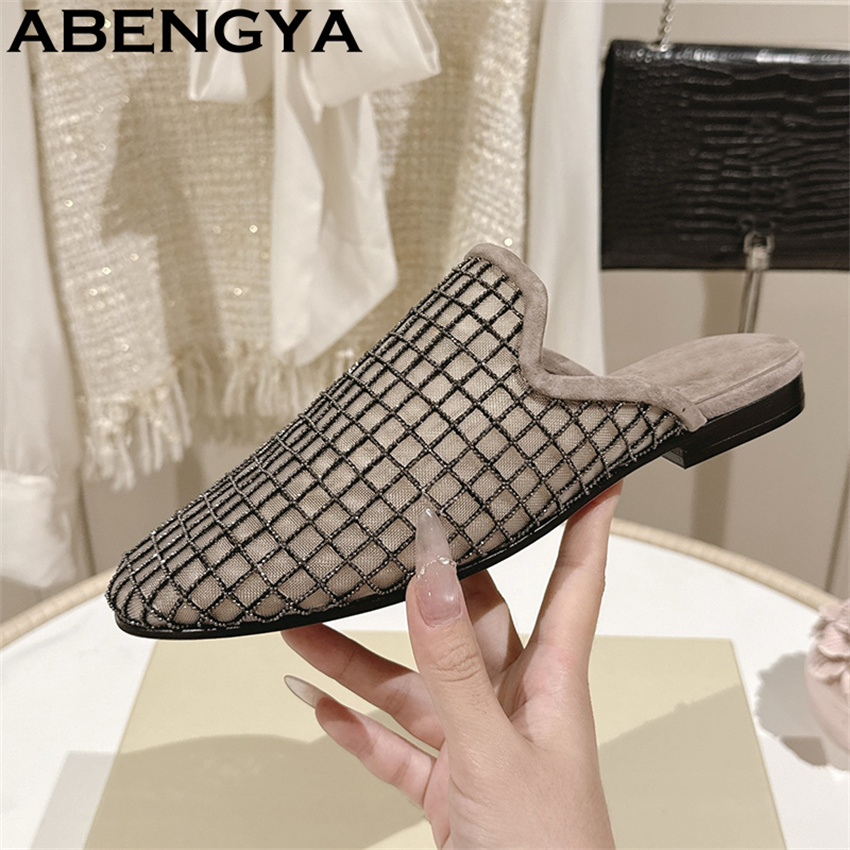 Ethnic Fashion For Women - Błyszczące, koronkowe, siateczkowe klapki damskie z