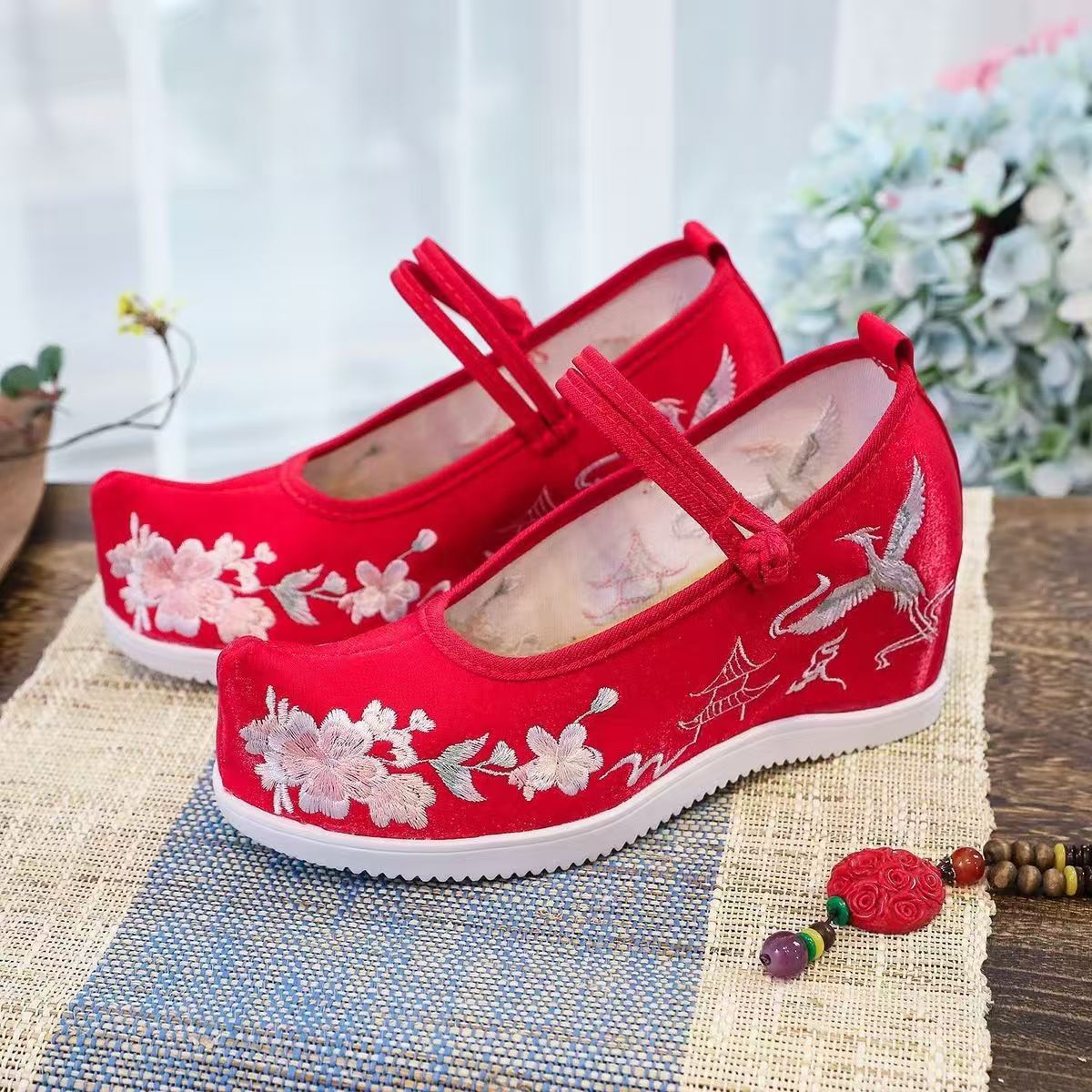 Ethnic Fabric - Damskie buty z haftem wewnątrz, gruba