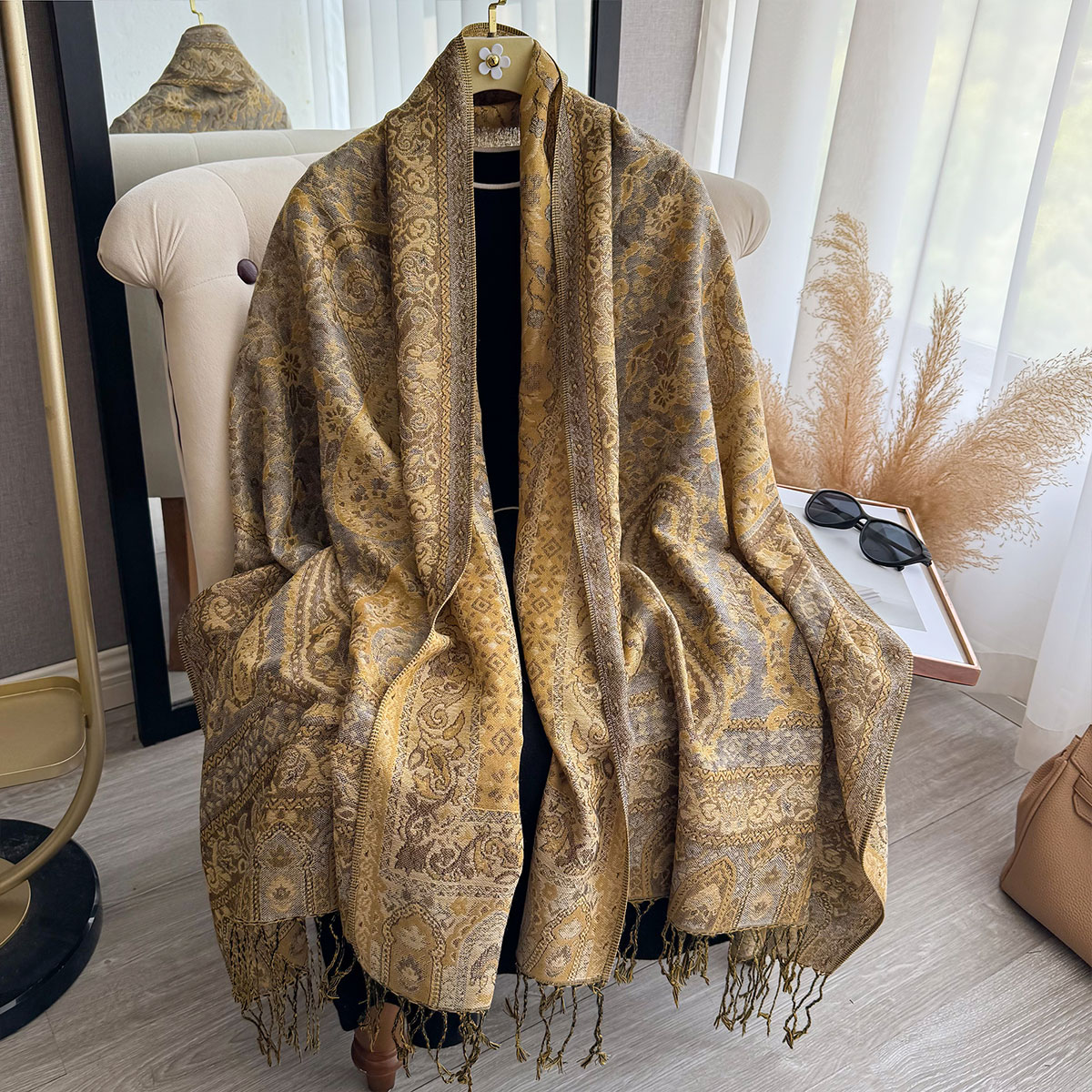 New Ethnic Fashion - Koc z frędzlami 2025, etniczny styl,