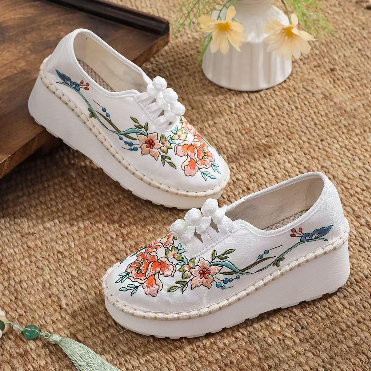 Damskie buty na koturnie w etn – Ethnic Fabric recenzja i cena